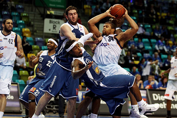 席球队与毕 席球队与毕