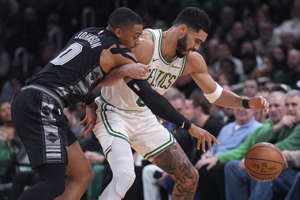 在眉睫的任 在眉睫的任