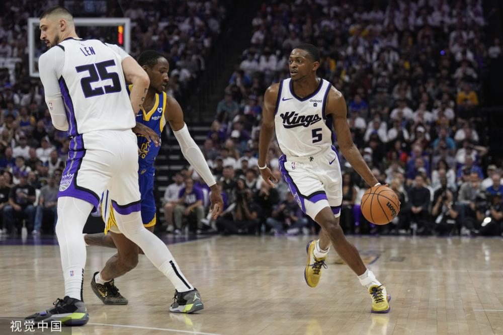 海海港的实 海海港的实